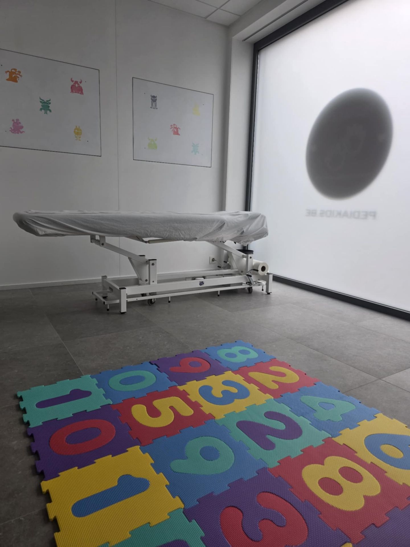 Cabinet Pediakids à Wezembeek-Oppem. Consultations de la naissance jusqu'à 18 ans